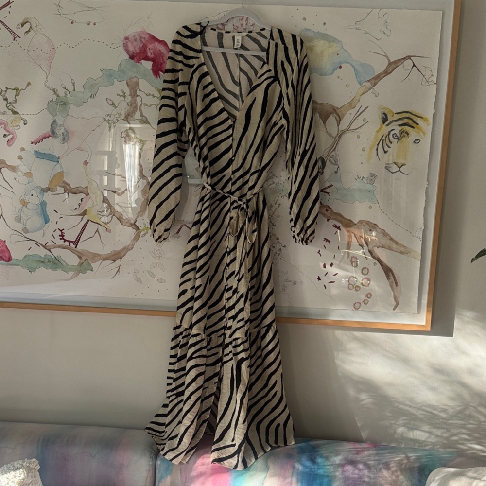 H&M Black and Cream Zebra Long Sleeve Dress